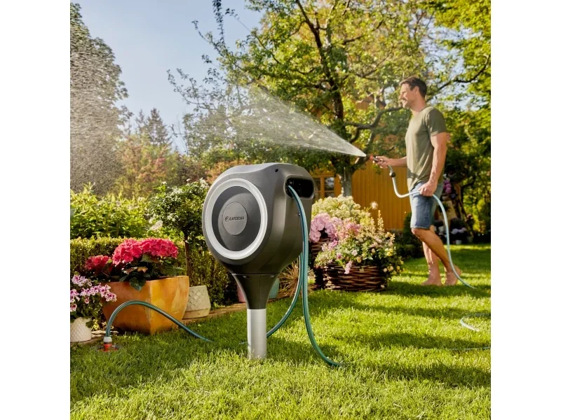Gardena Gartenschlauchbox RollUp M mit Erdspieß, Aufrollautomatik